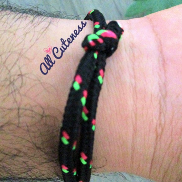 Set of 6 Adjustable Paracord Bracelets - Picture 4 of 4